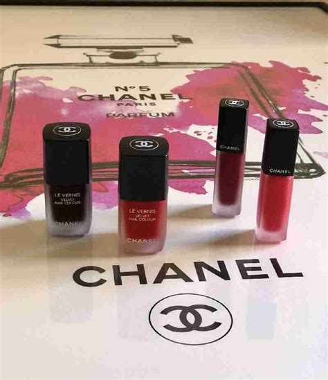 chanel colori smalti 2019|Smalti Chanel Autunno Inverno 2018.